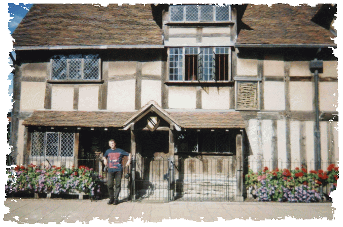0524. UK. Stratford-upon-Avon. William Shakespeare's House 07.08.2004